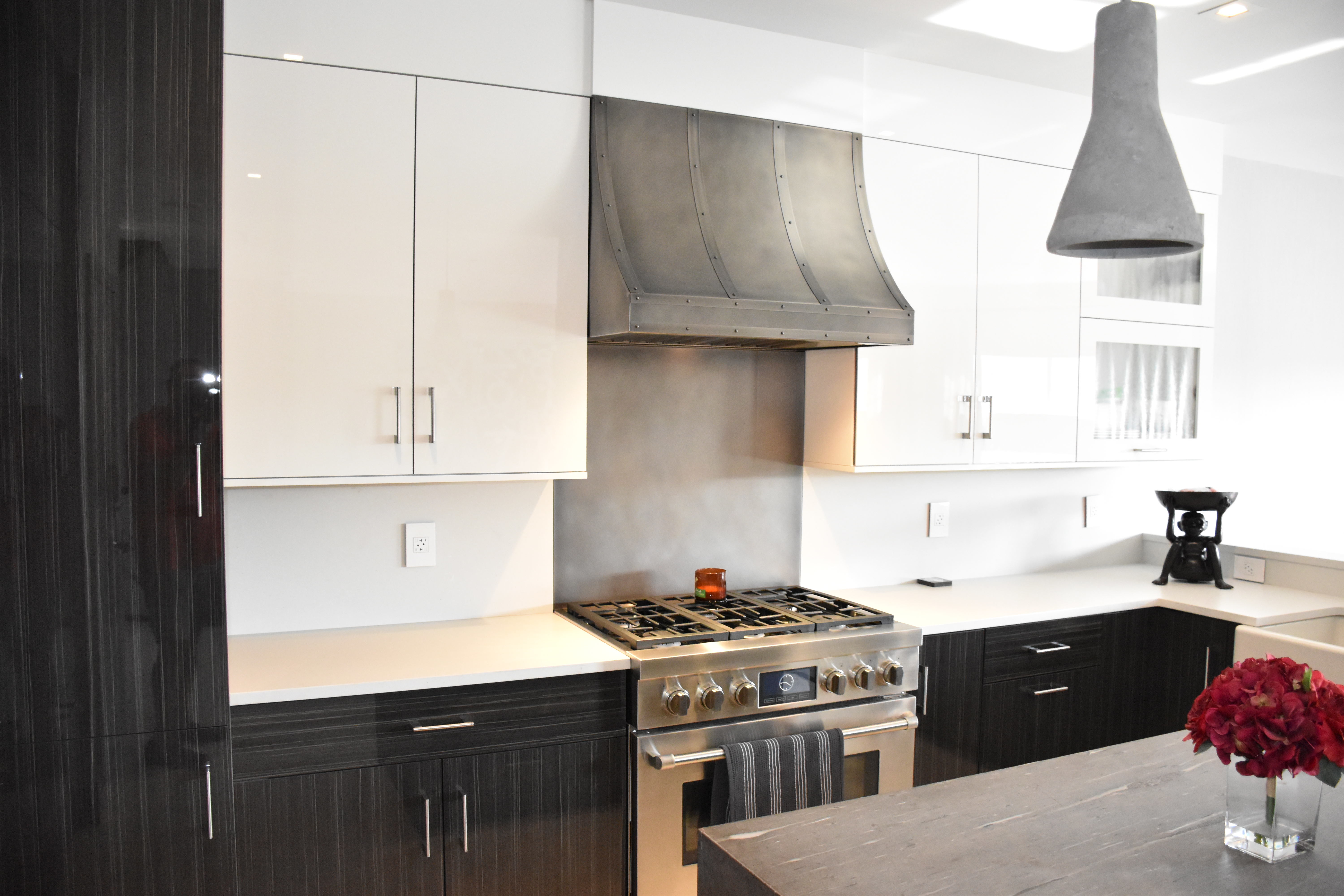 range hood luxxury kitchen design